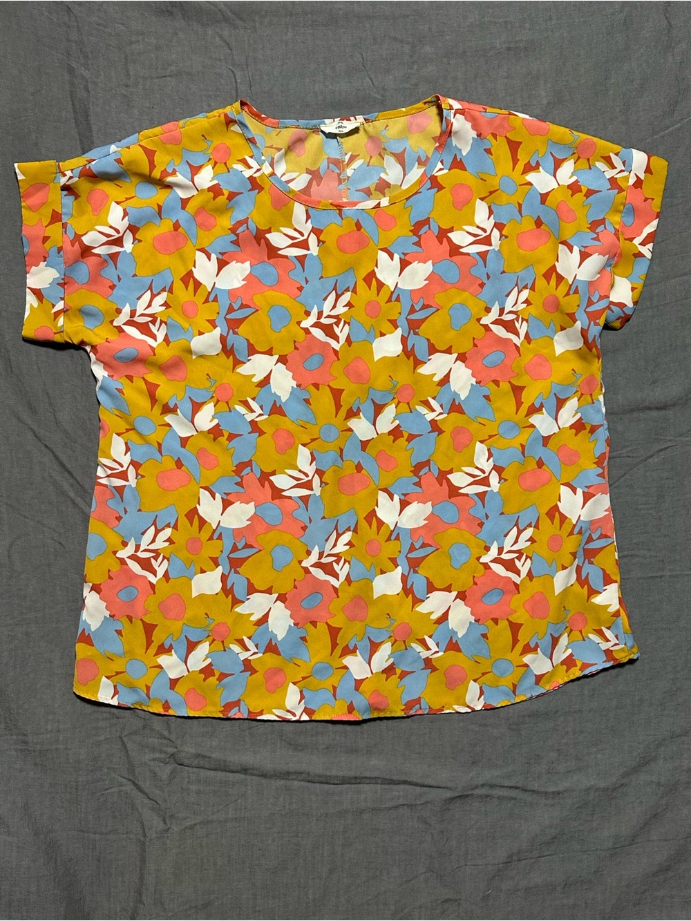entro Mustard Floral Short Sleeve Top with Blue & White Accents
